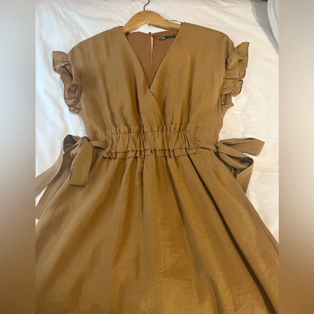 Zara Tan Dress Size Small